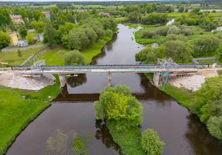 Unikāls sastatņu risinājums Līvānu gājēju tiltam